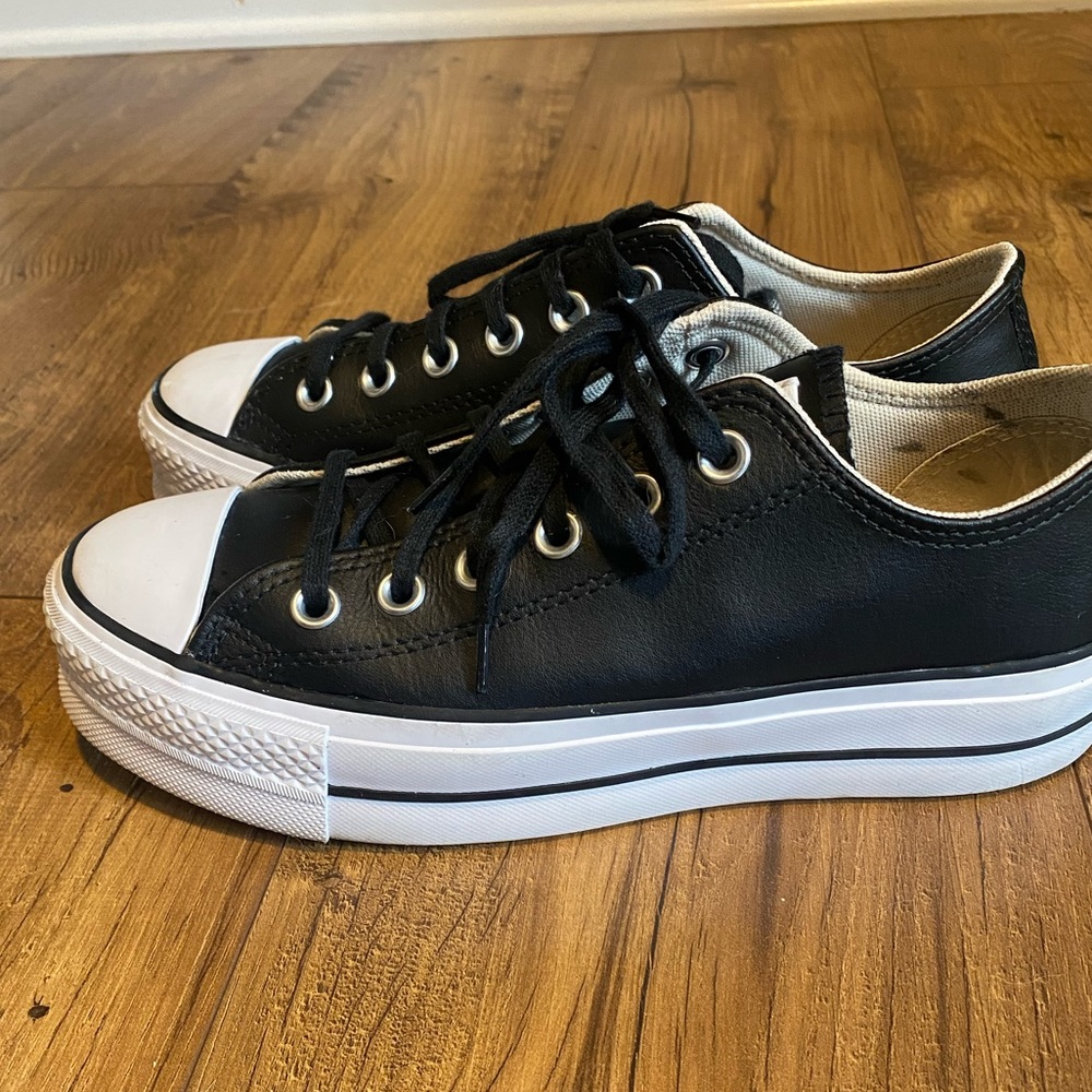 Leather Black Low Converse Platform (W 7.5)